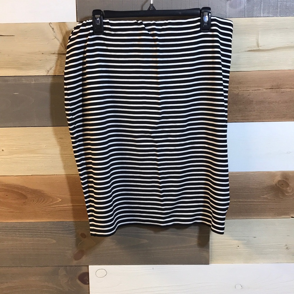 🦋 Philosophy black and white pencil skirt size XL